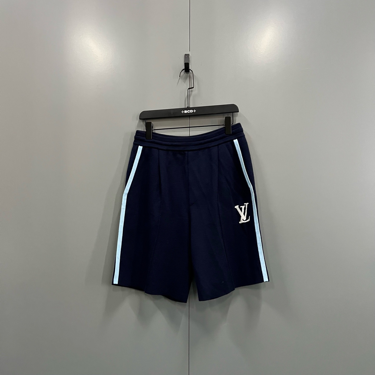 95新 LouisVuitton/路易威登 (ll) 线条松紧腰短裤 M码/020772