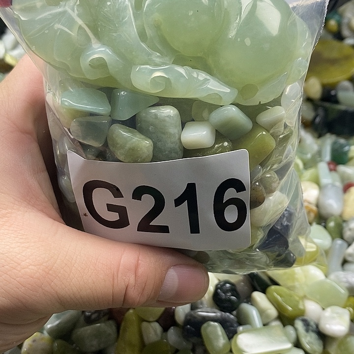 岫玉鱼缸石未镶嵌