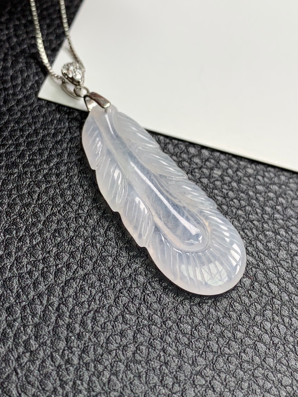 天然翡翠A货羽毛吊坠品质时尚百搭