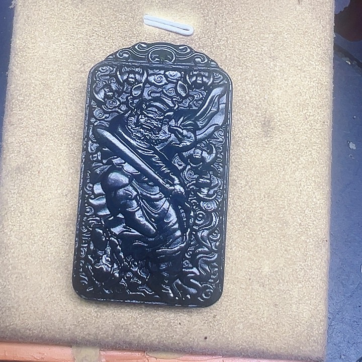 蛇纹石玉未镶嵌珠宝奇石7