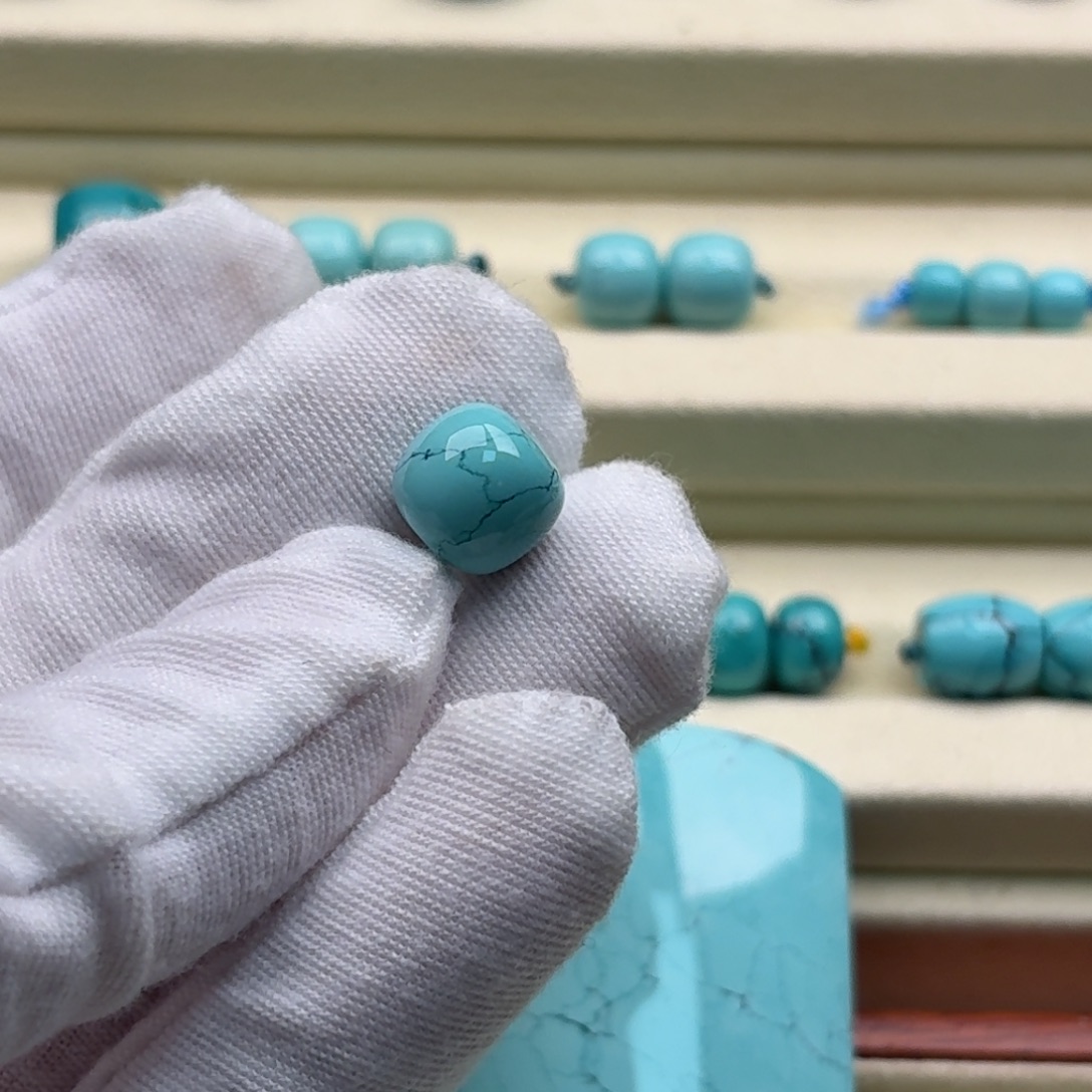 家***山绿松石未镶嵌珠宝奇石