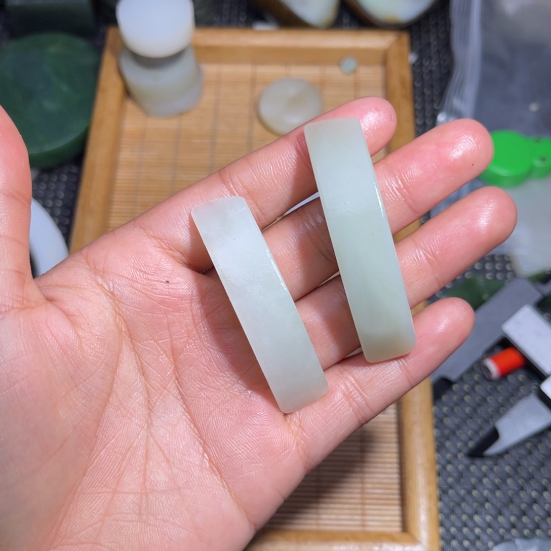 未镶嵌和田玉车挂