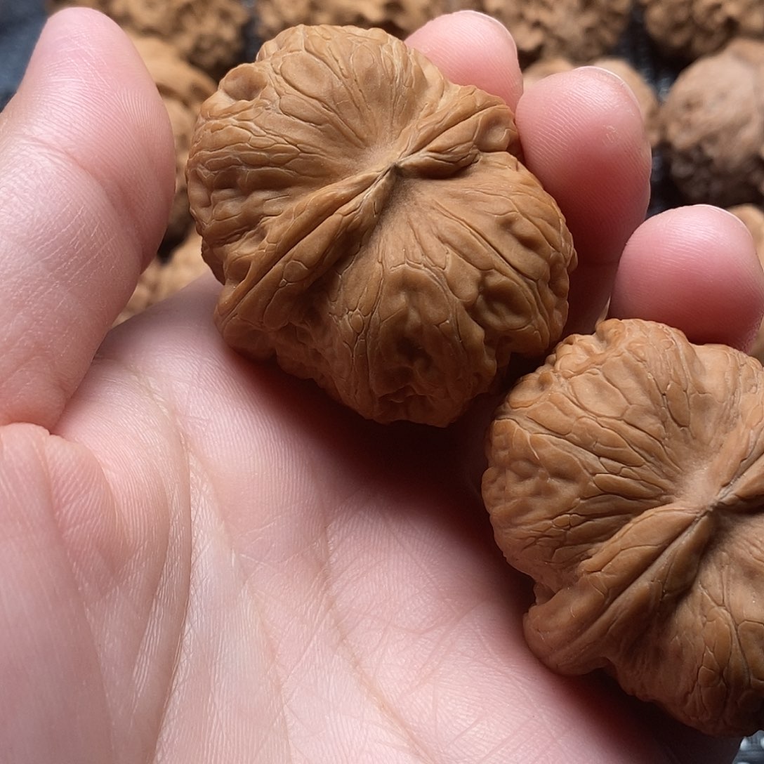 想***你文玩核桃吊坠核桃