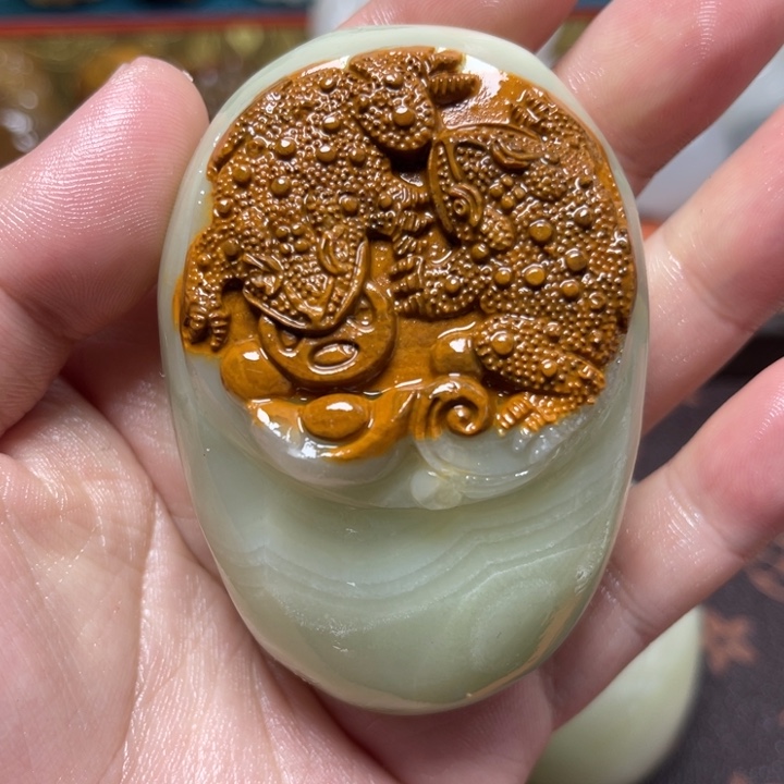 未***方石材天然方解石手把件不退换