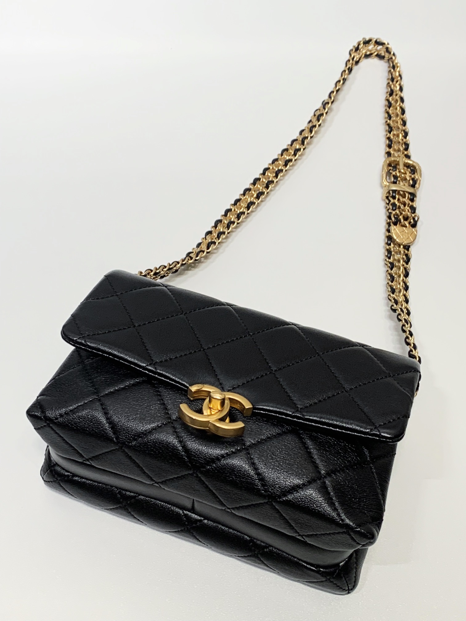99新 Chanel/香奈儿 HIHI/23S黑金牛皮腰带扣三折腋下包底长18cm