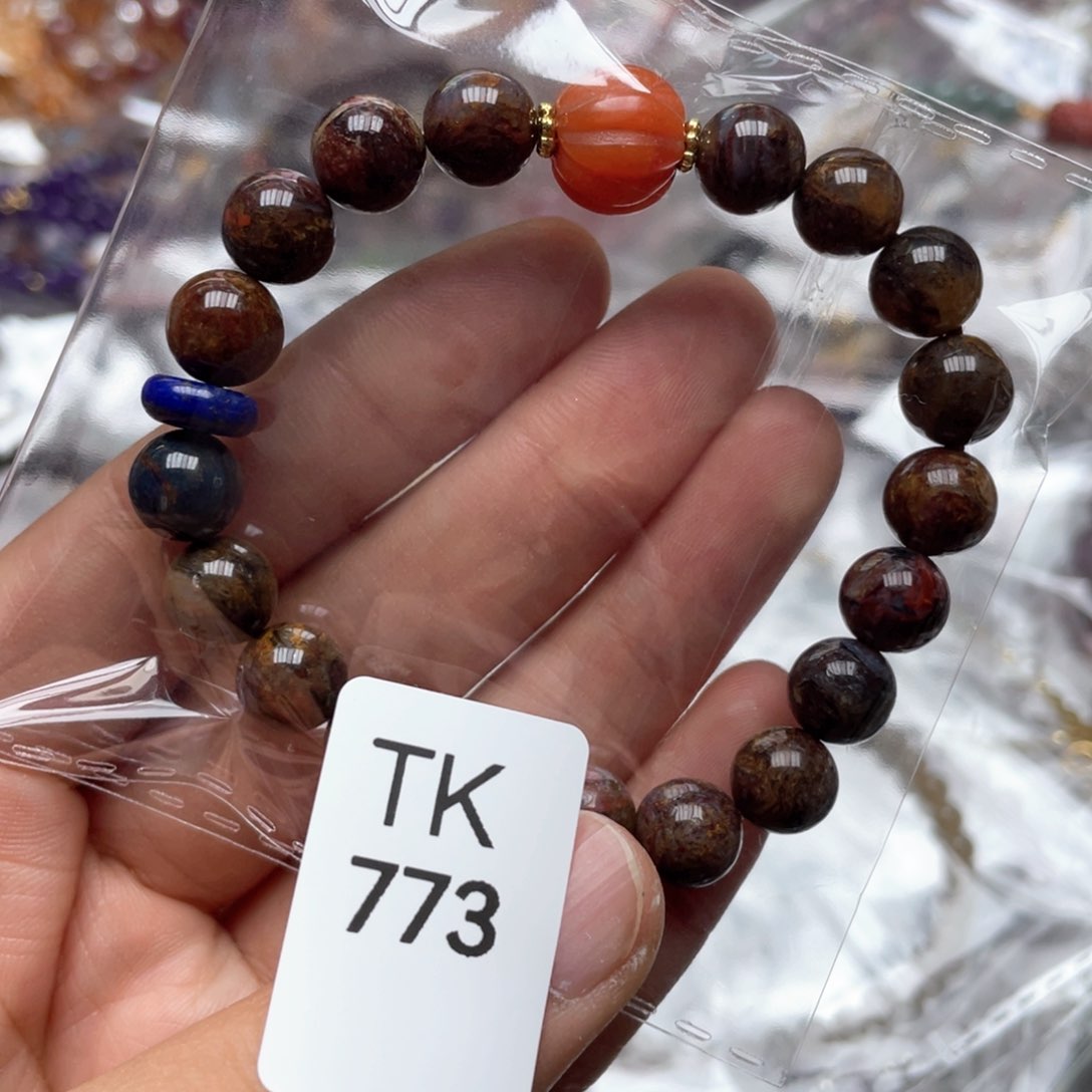 水晶多样性发一只未镶嵌