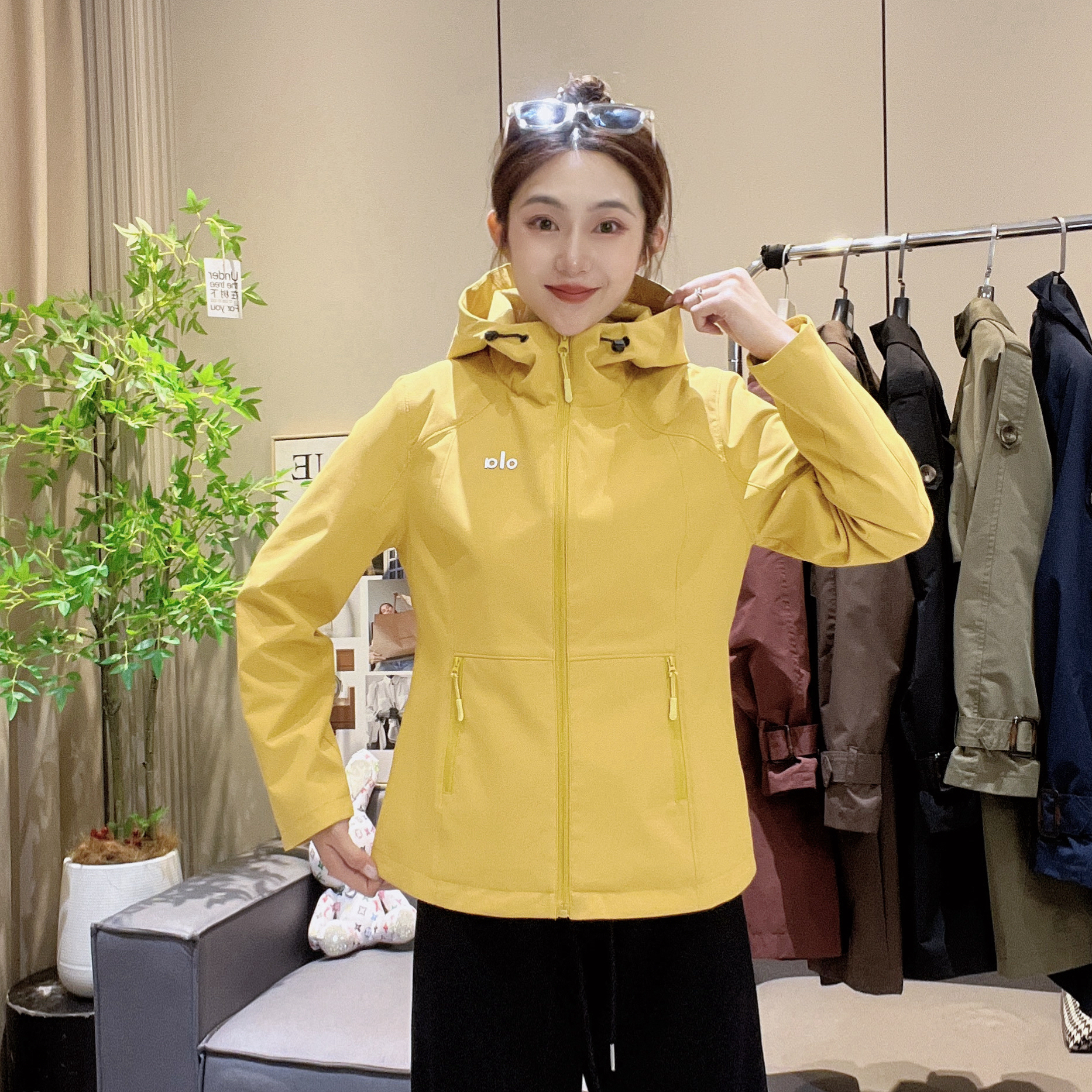 秋季新款连帽（单衬里）百搭修身小蛮腰运动款软壳夹克短外套10H