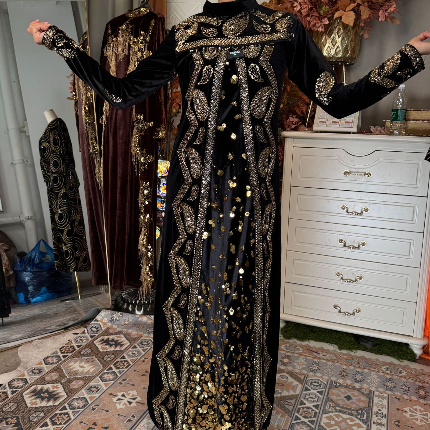 内外重工刺绣珠管两件套黑色