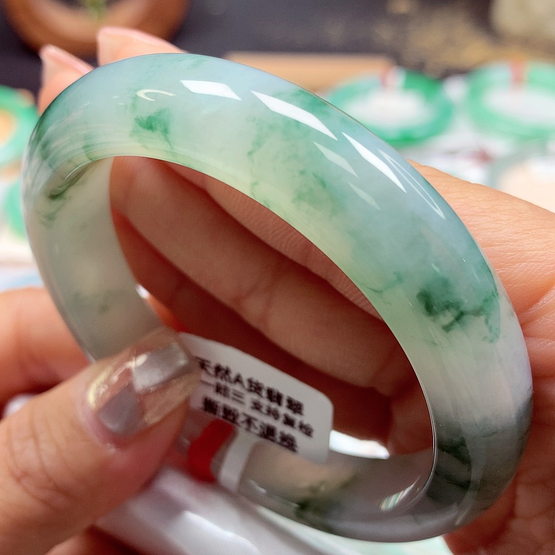 翡翠手镯未镶嵌55正26号88