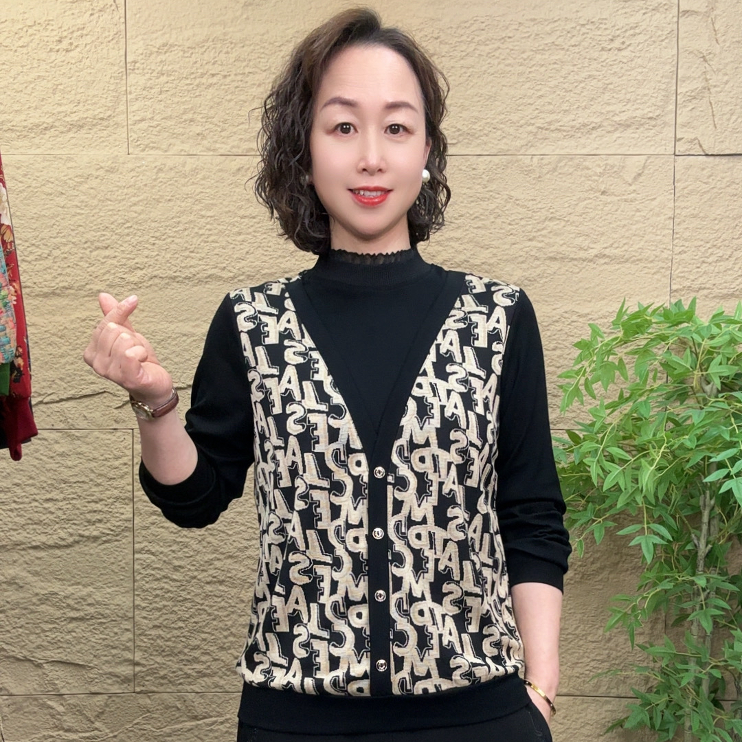 妈妈装时尚流行秋装气质宽松女装欧若拉独特漂亮假两件小衫休闲女