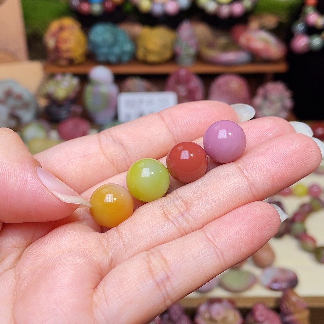 花***忆玛瑙/玉髓未镶嵌珠宝半成品盐源玛瑙高品珠珠