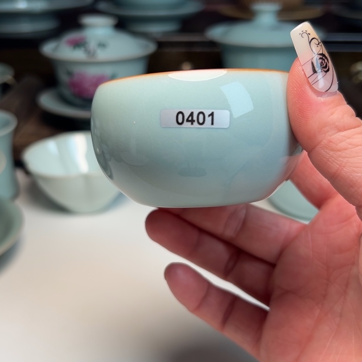 瓷片微瑕哈哈哈哈哈哈哈哈