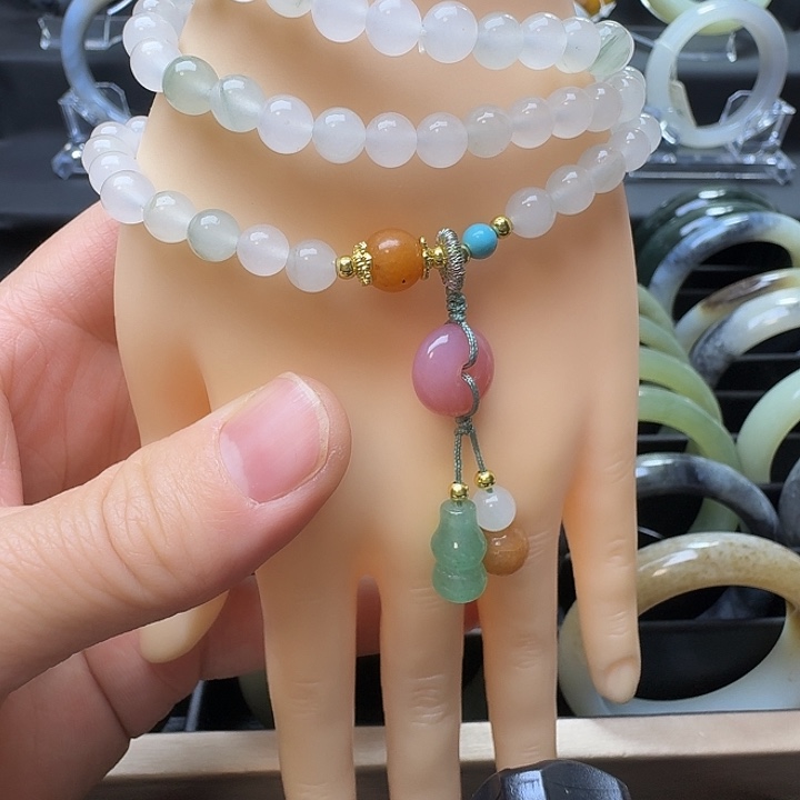 透闪石质玉未镶嵌手链