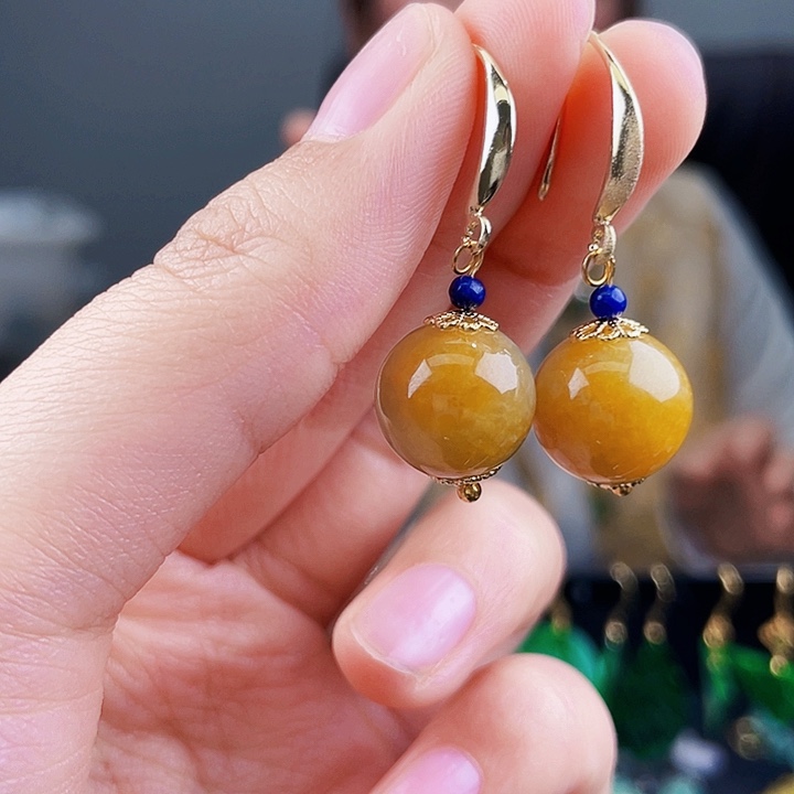 翡翠耳饰未镶嵌饰品