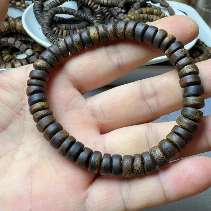 沉香手串静**张勺子手串9克