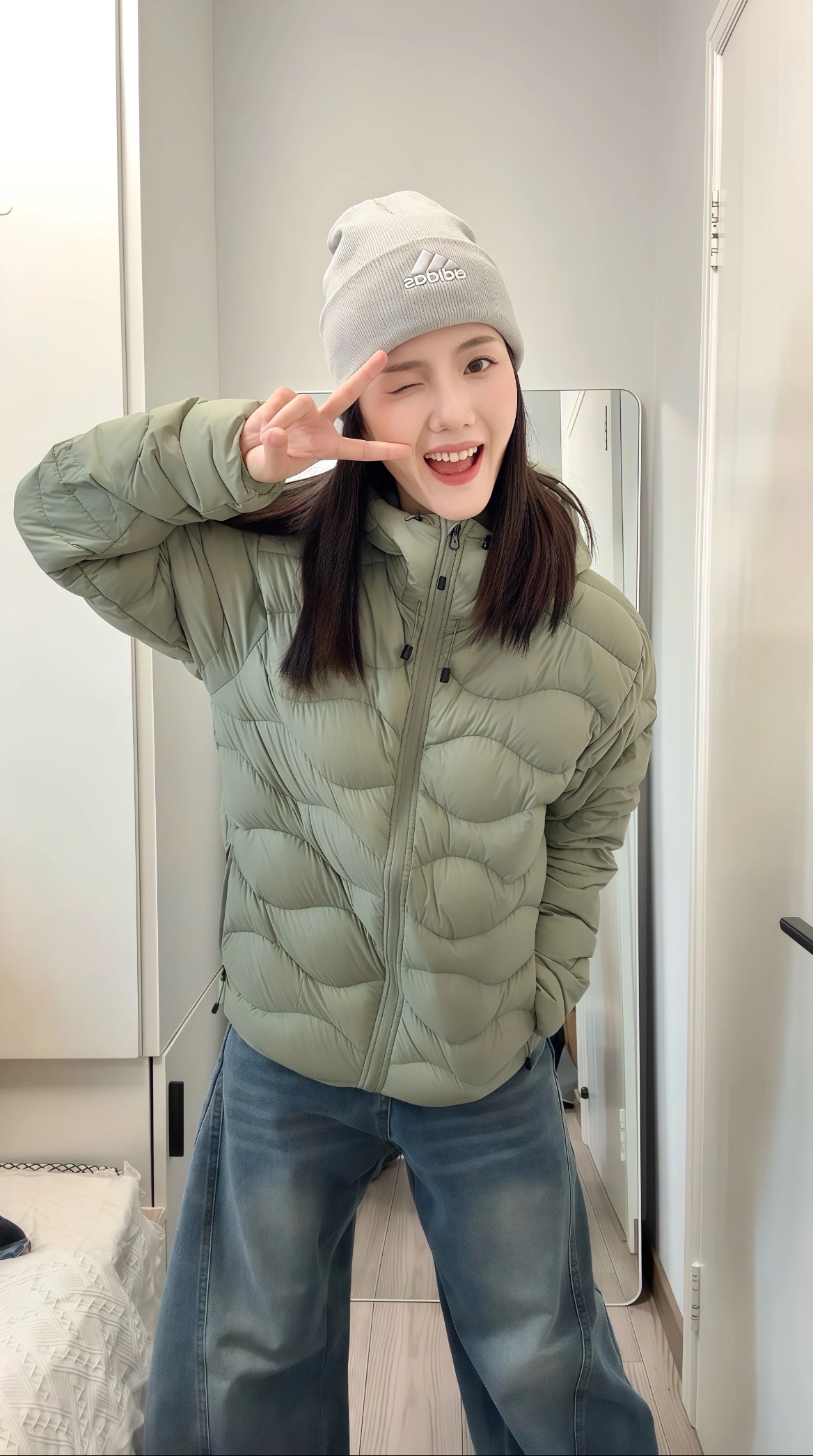 9036超轻男装/女装 高级轻型羽绒宽松(外套)羽绒服连帽