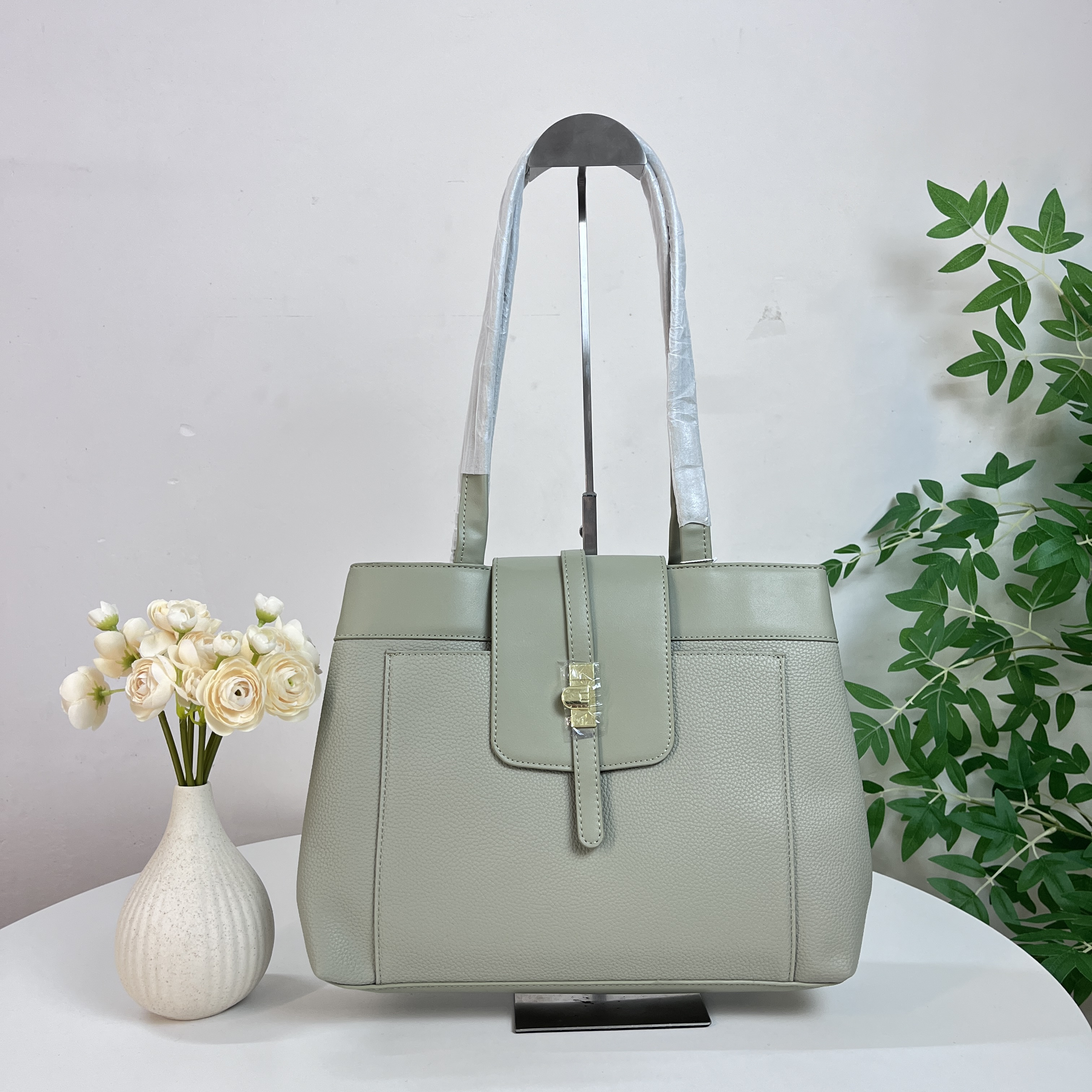 简约大容量托特包单肩女包真皮时尚通勤百搭高级感小众设计新款