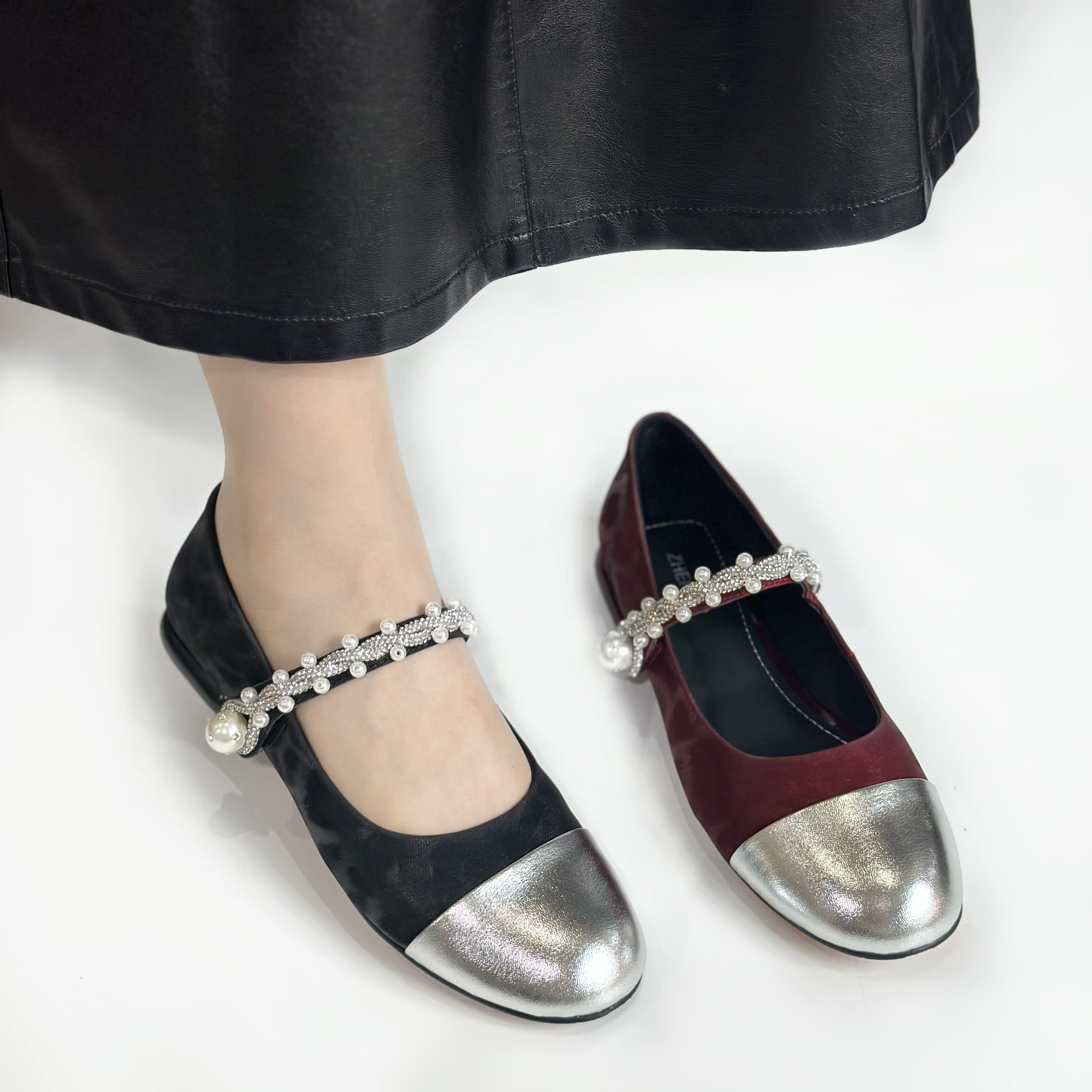 臻弟ZHENDI/新春款百搭女鞋气质小众一字设计方跟时装单鞋OS5204