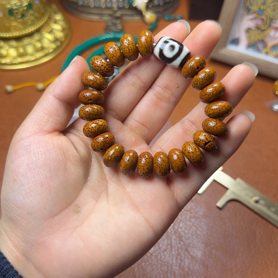 潘***爷颈饰玻璃手串手串手串手串