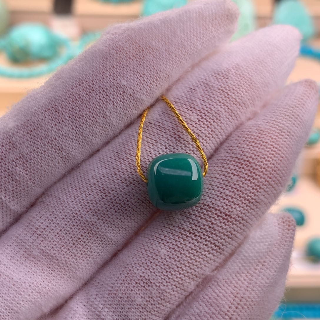 绿松石珠宝奇石未镶嵌9.9×9.6