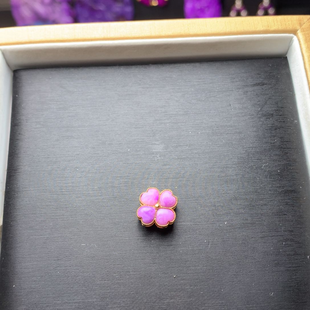 苏纪石（舒俱来）吊坠18K金镶嵌