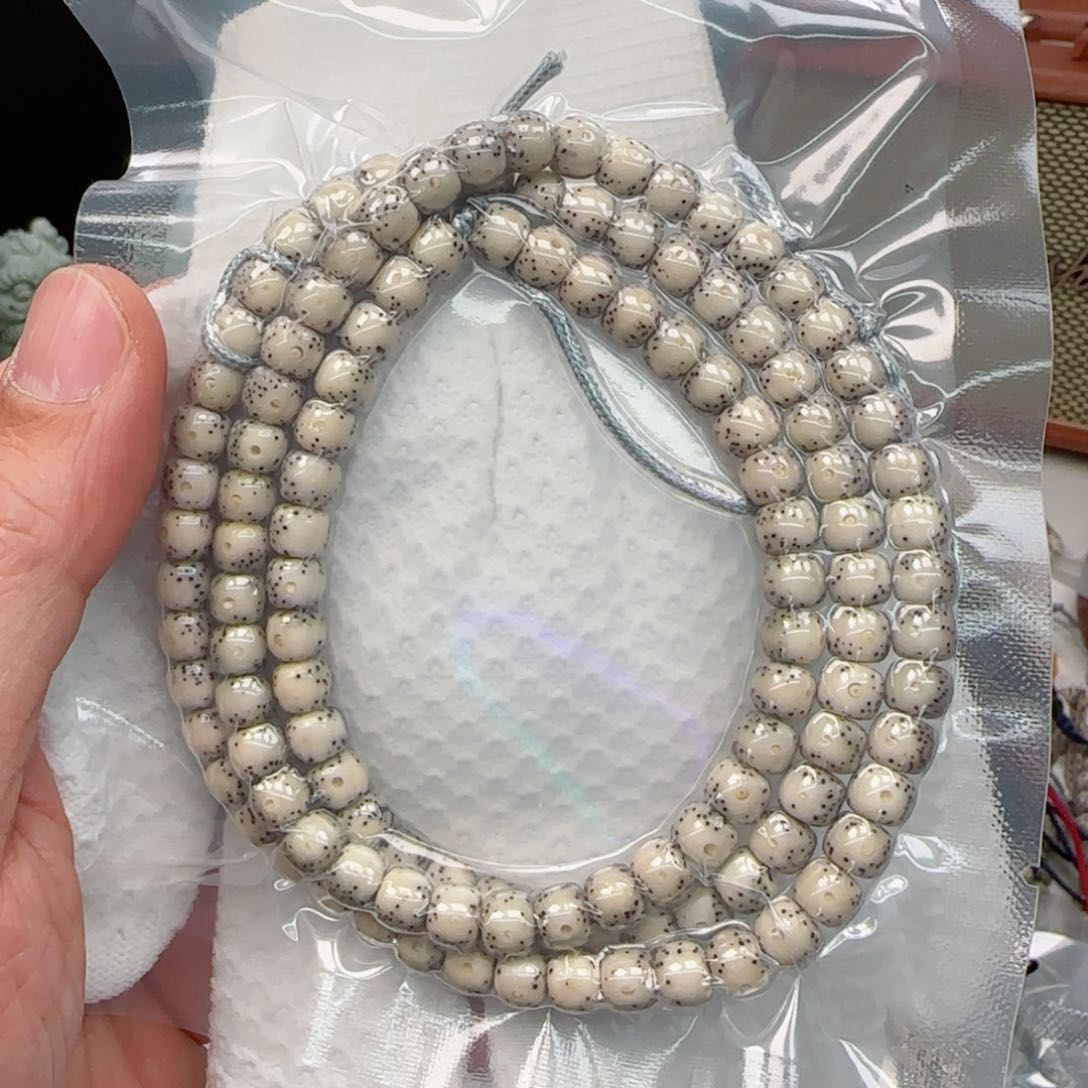 星月菩提手串芷**剧骨瓷白大留白7*6