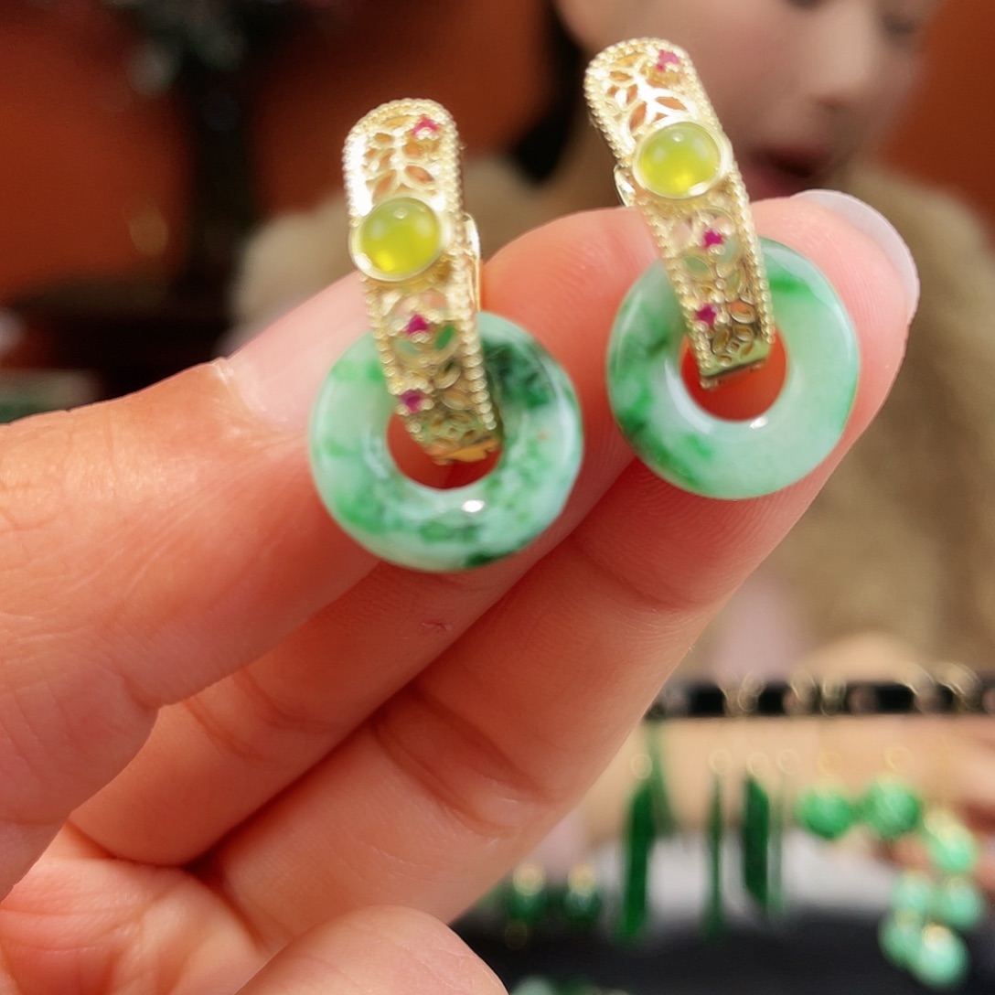 翡翠未镶嵌耳饰饰品