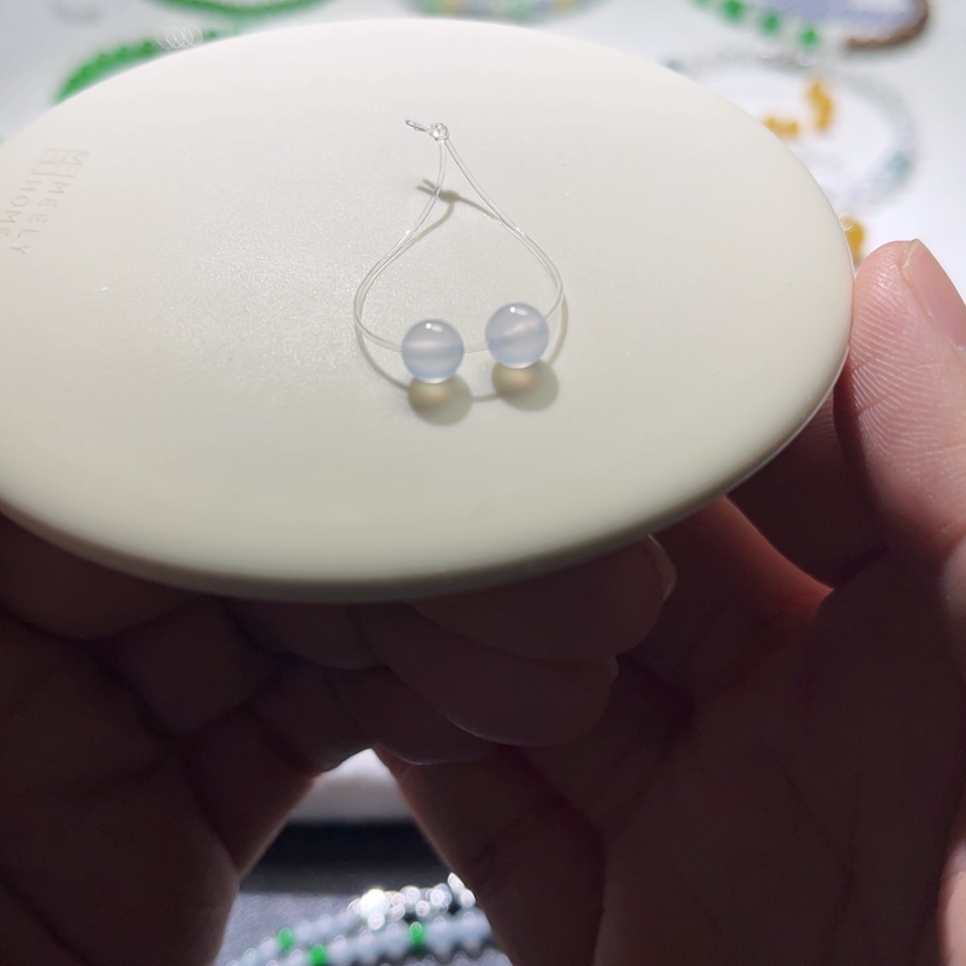 散珠翡翠裸石5.5mm一对