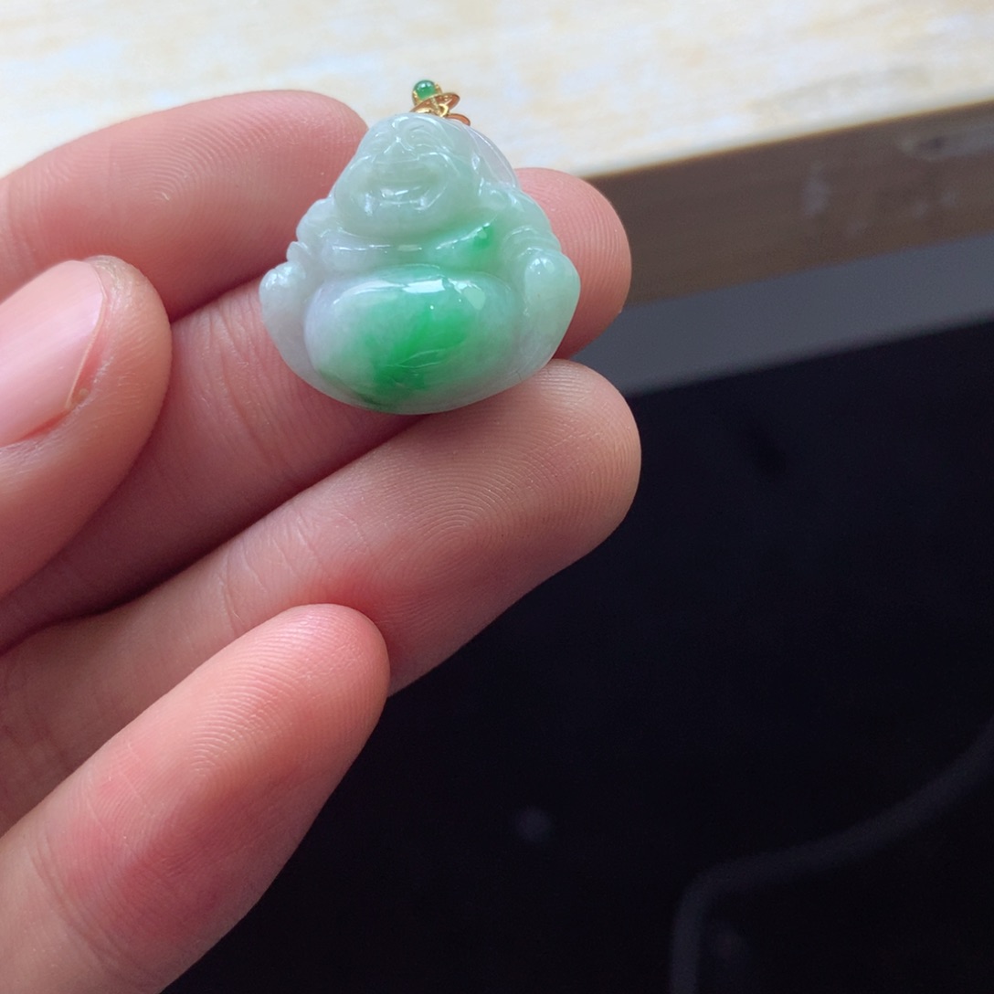 翡翠颈饰18K金镶嵌吊坠