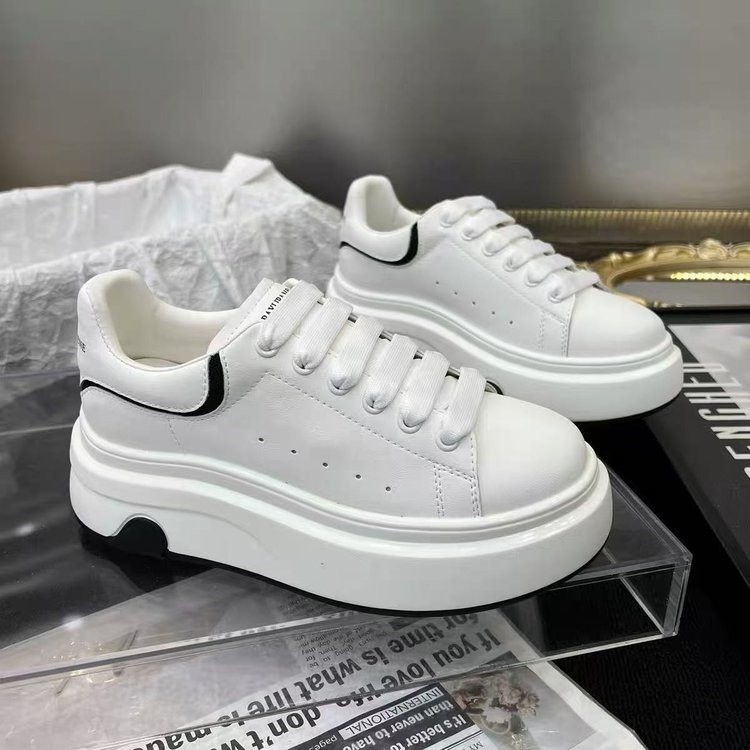 真皮厚底板鞋百搭春季韩版透气夏季时尚休闲鞋潮流女鞋运动学生