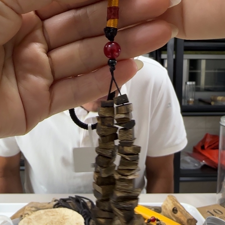 沉香碎屑沉香挂多样发一