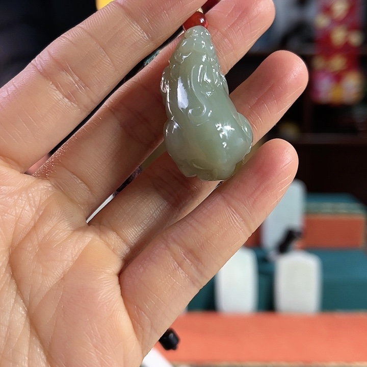 和田玉吊坠未镶嵌