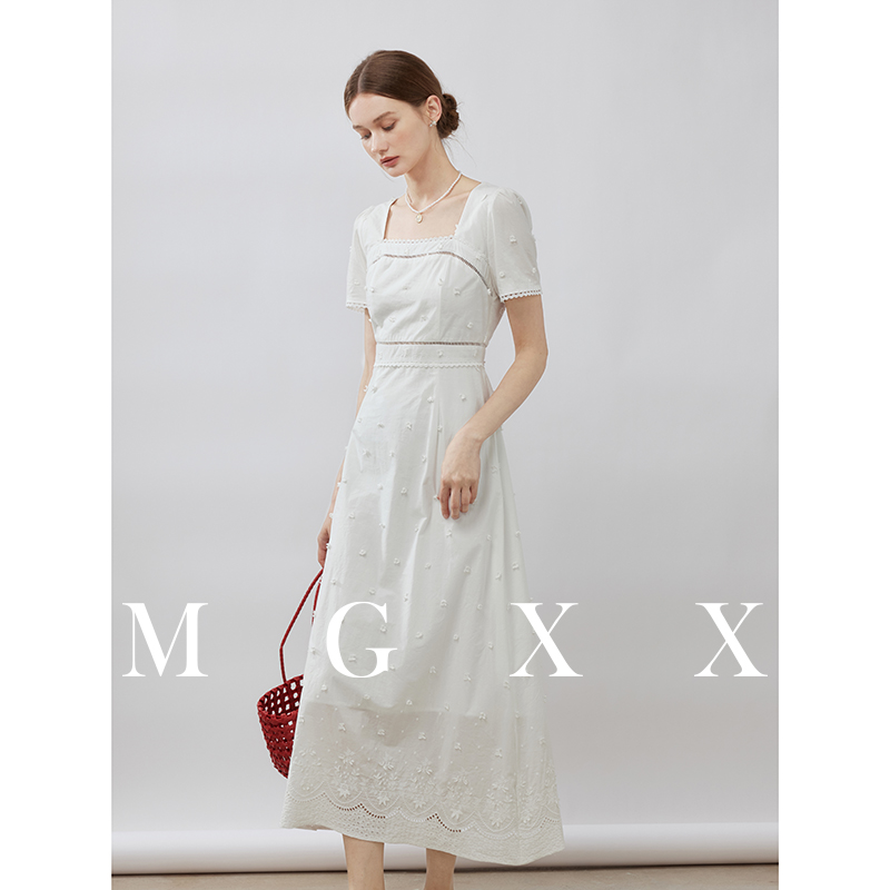 MG小象2025年夏季新品重磅全棉轻柔白月光绣花连衣裙M825Q07586