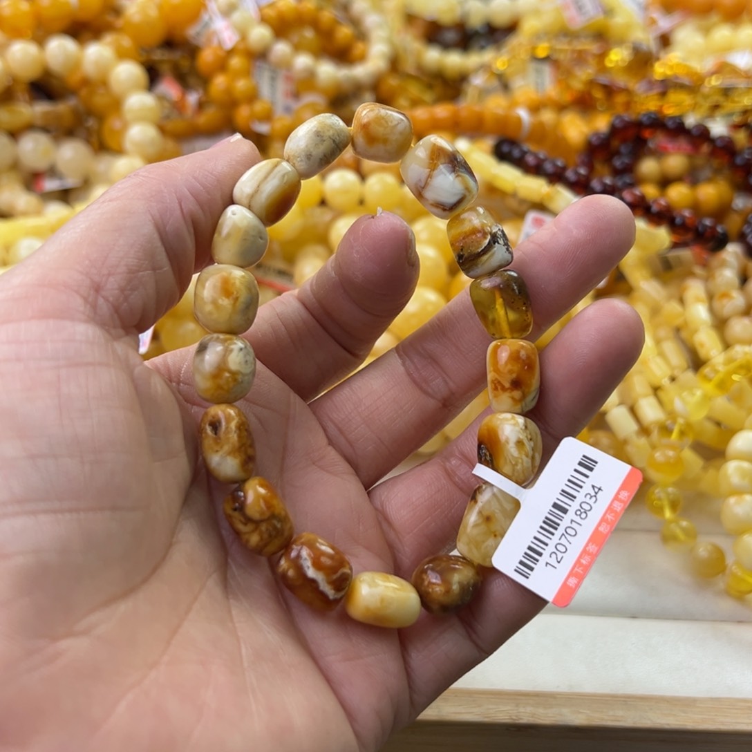 琥珀珠宝奇石未镶嵌