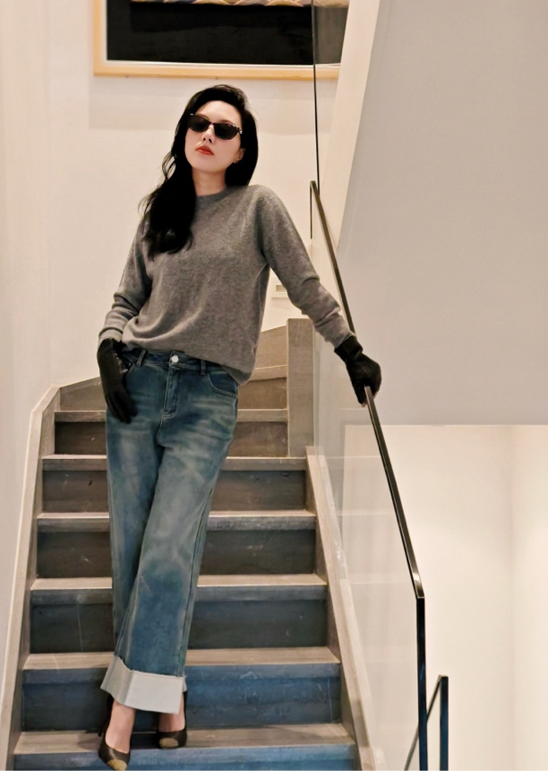 不乘轩｜阔腿牛仔裤微喇9分复古翻边浅色牛仔