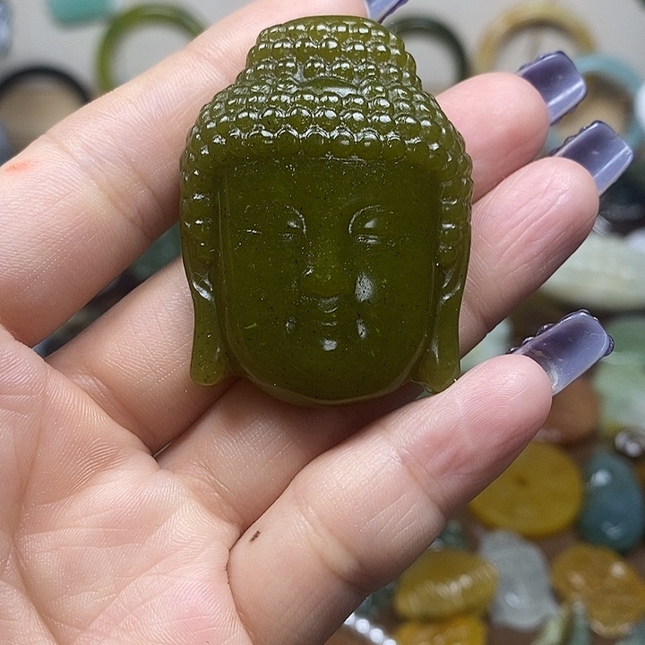 蛇纹石玉吊坠未镶嵌