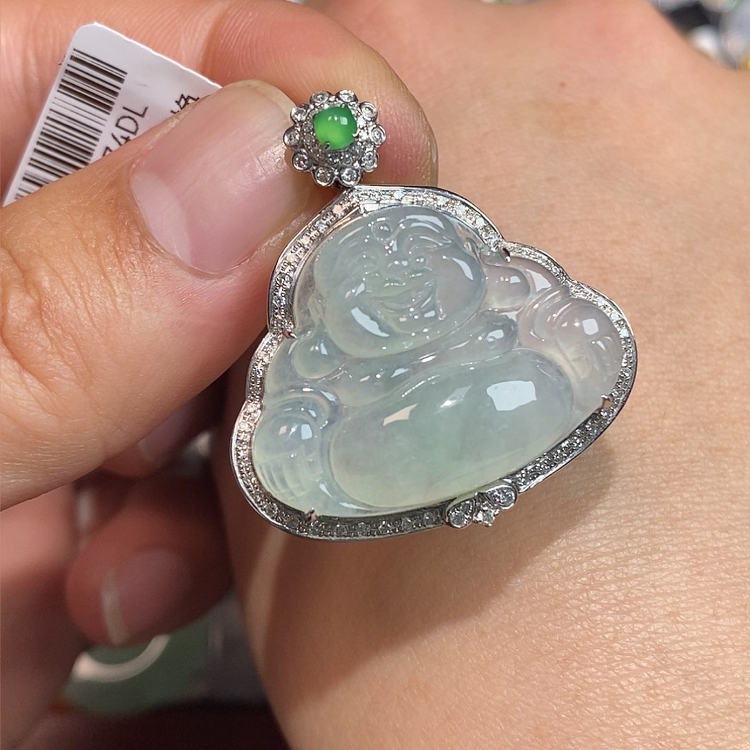 翡翠颈饰18K金镶嵌佛公