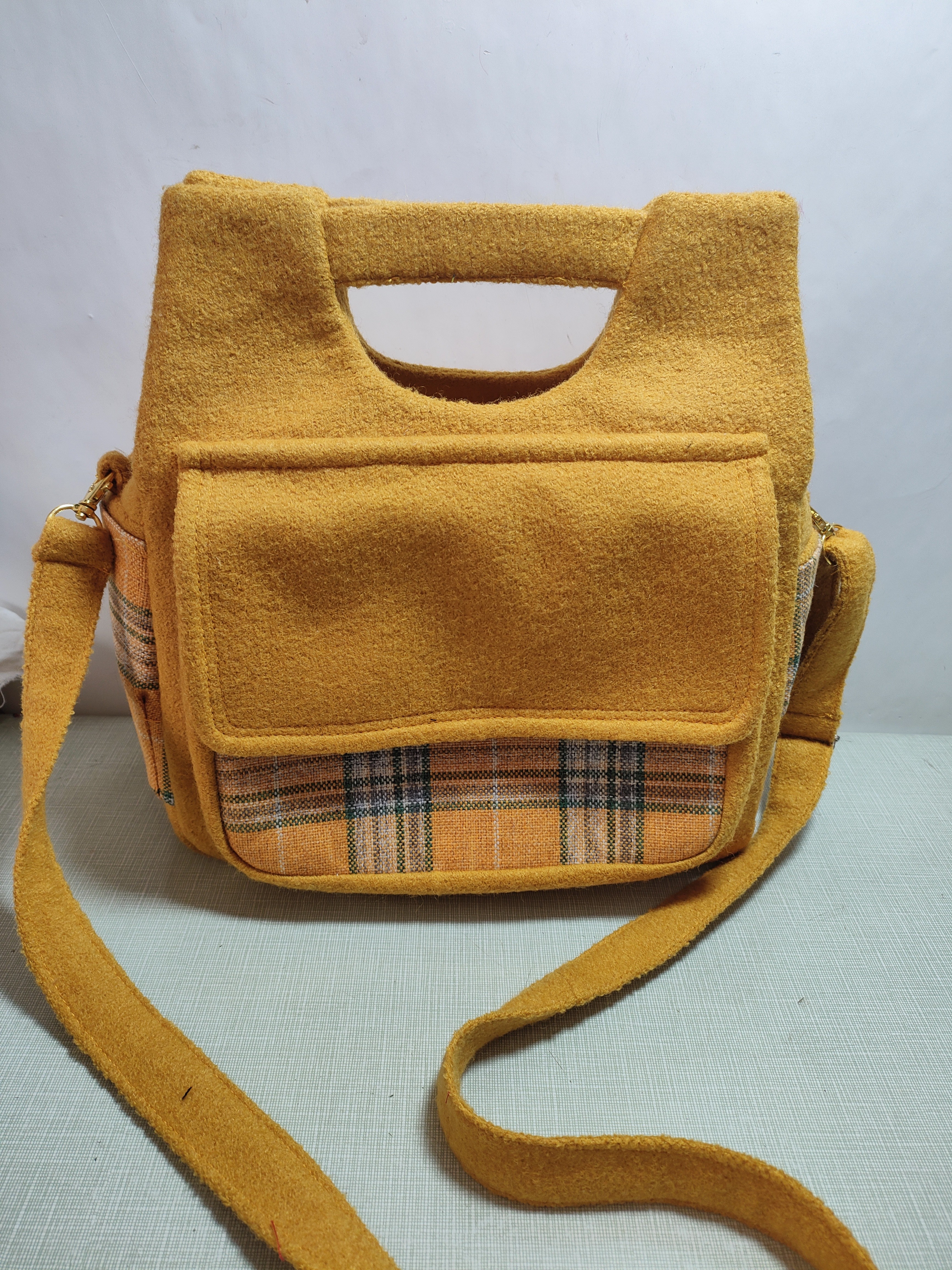 布艺手工制作手提斜背包