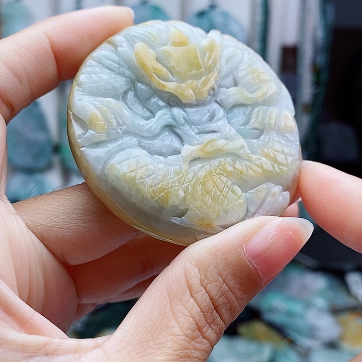 翡翠未镶嵌颈饰翡翠