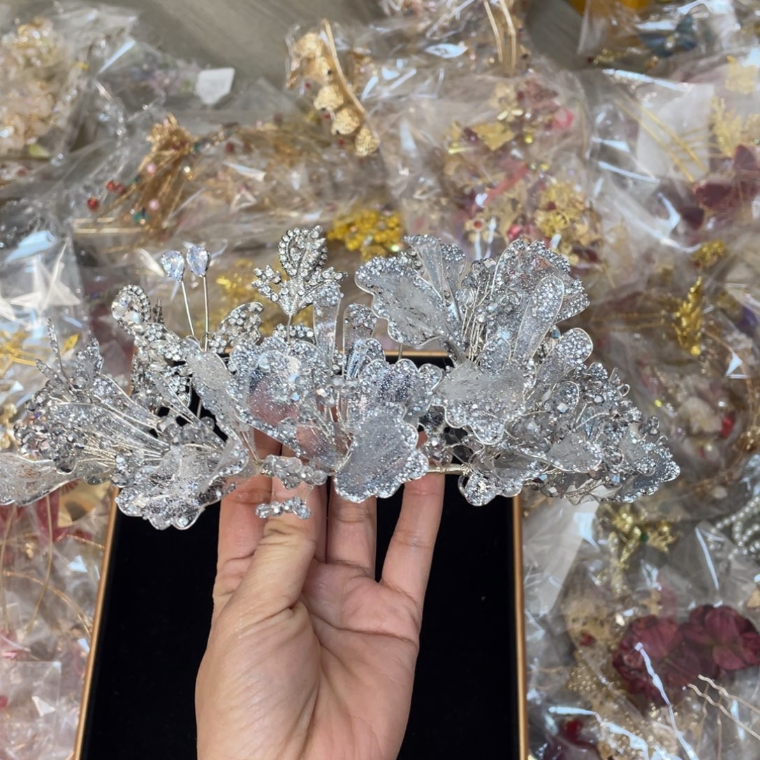 混合材质新娘头饰默认微瑕不退换