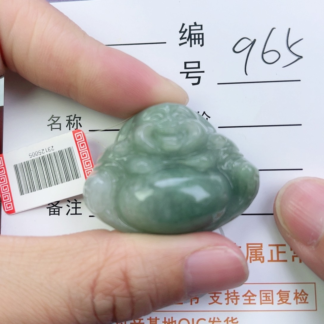 翡翠颈饰未镶嵌佛公