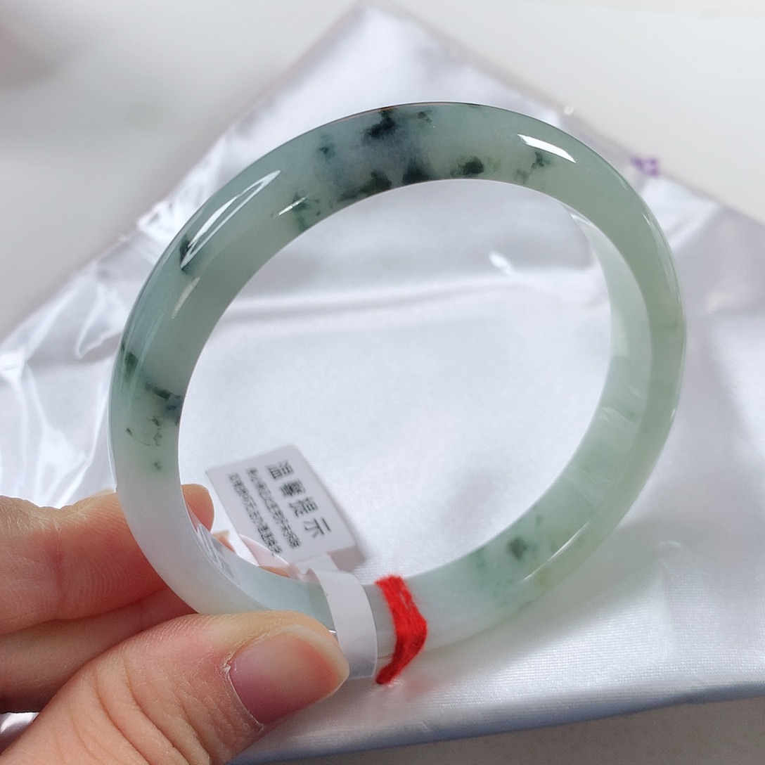 翡翠手镯未镶嵌60+圈口 ①③⑥