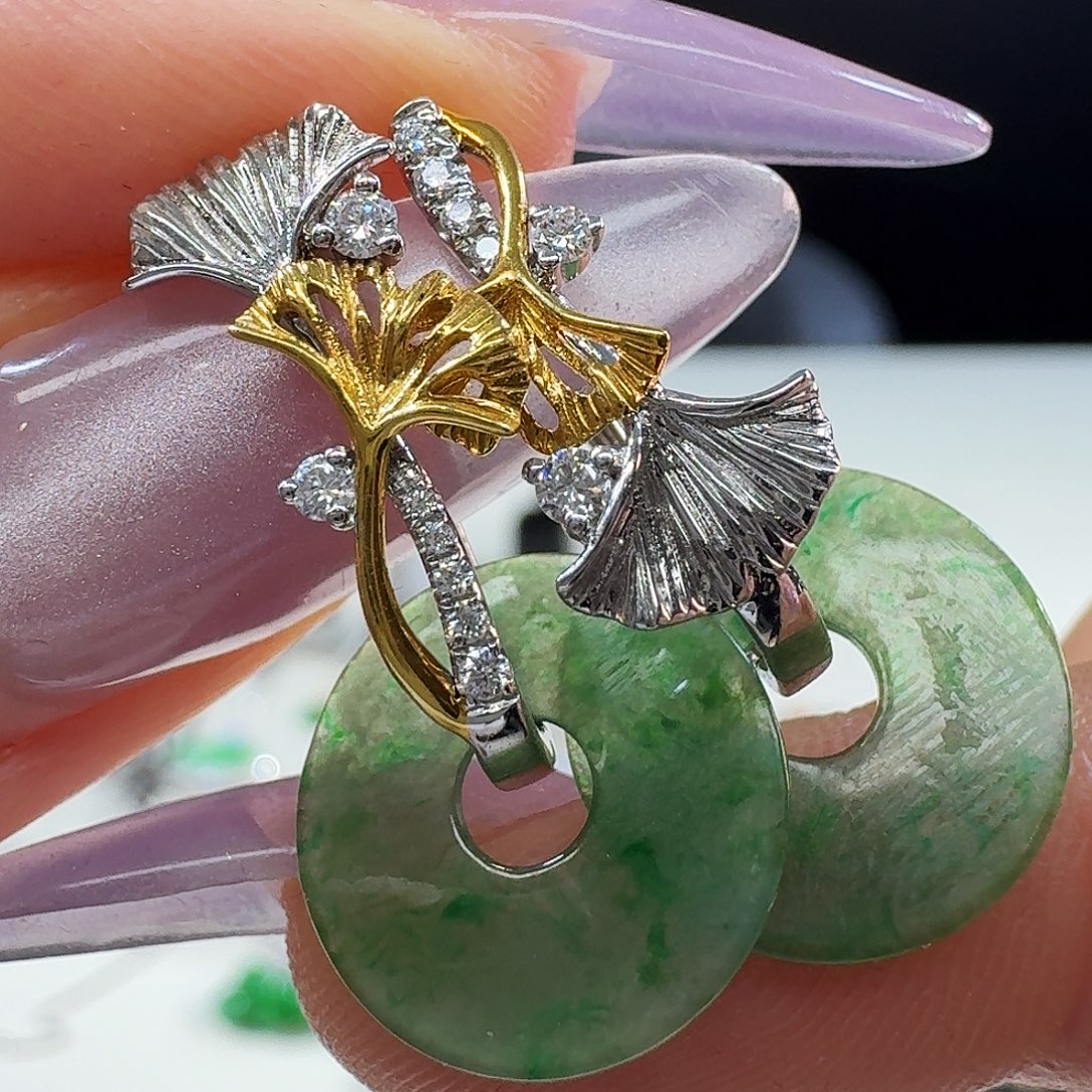 翡翠18K金镶嵌耳饰18 K镶嵌