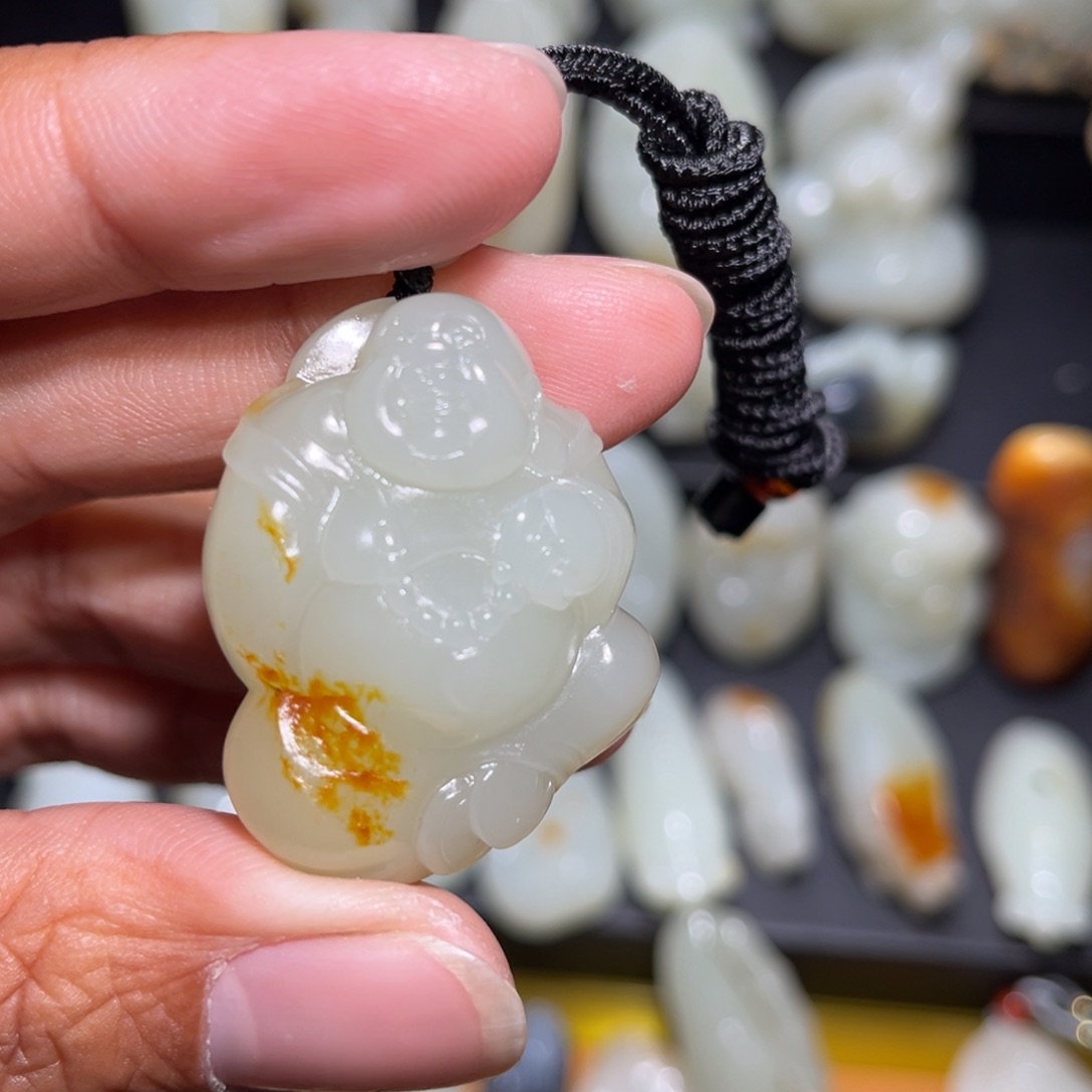 和田玉颈饰未镶嵌不***缘