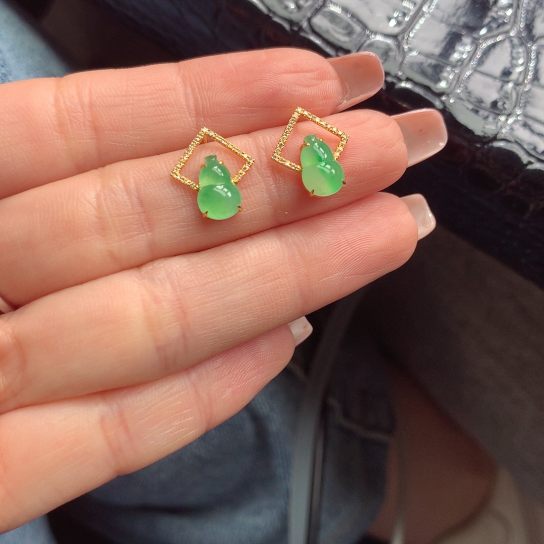 翡翠颈饰18K金镶嵌逐*翡翠