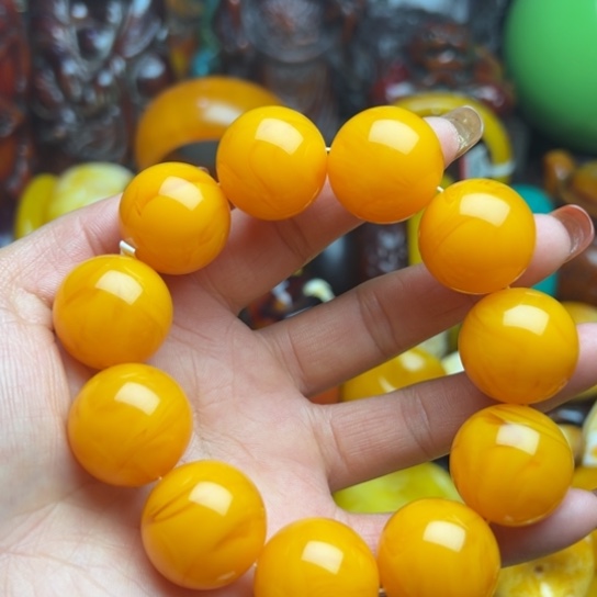 琥珀手串未镶嵌蜜蜡