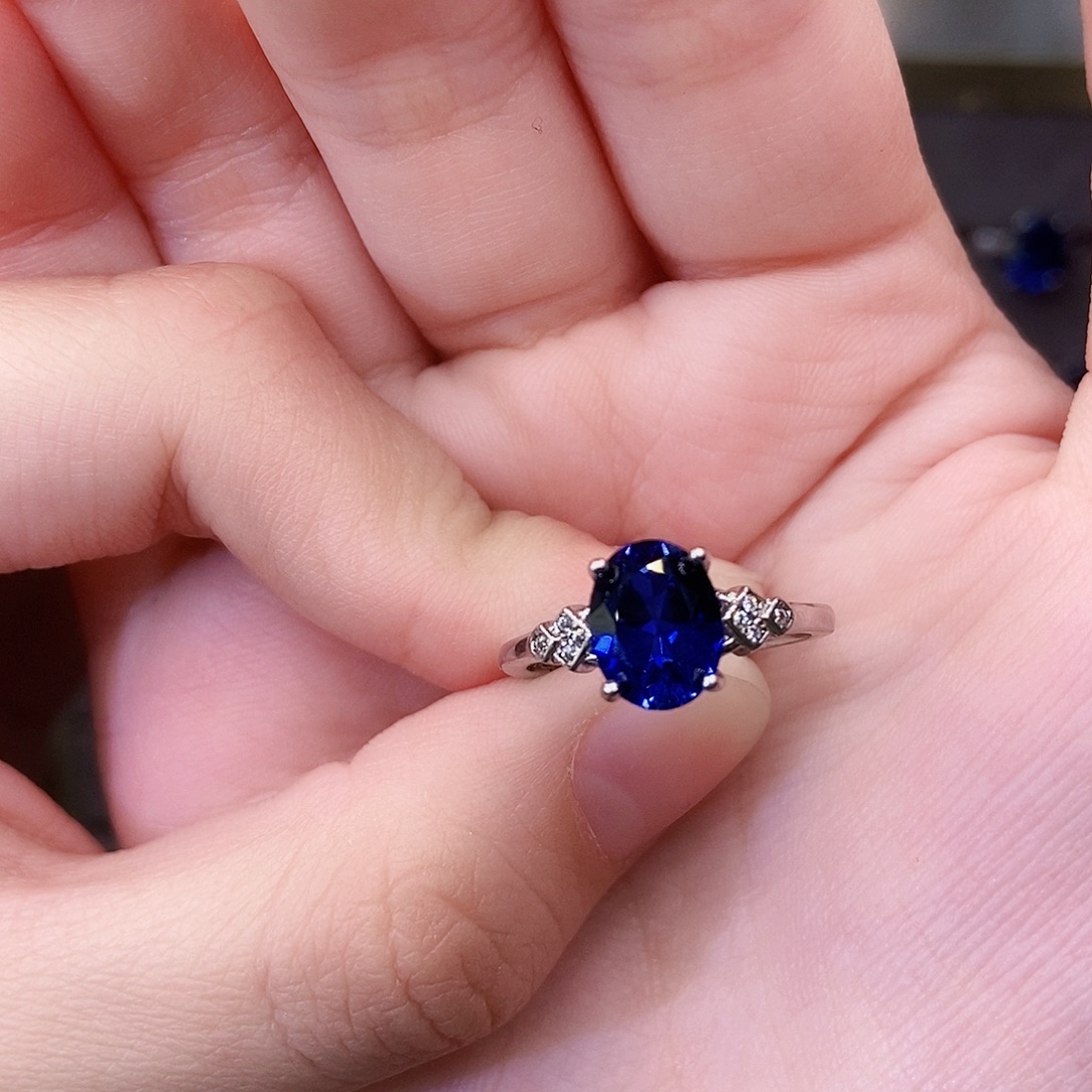 银S925镶嵌蓝宝石戒指