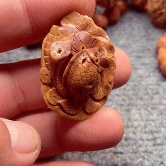 文玩核桃吊坠喜*桃核金鱼单子