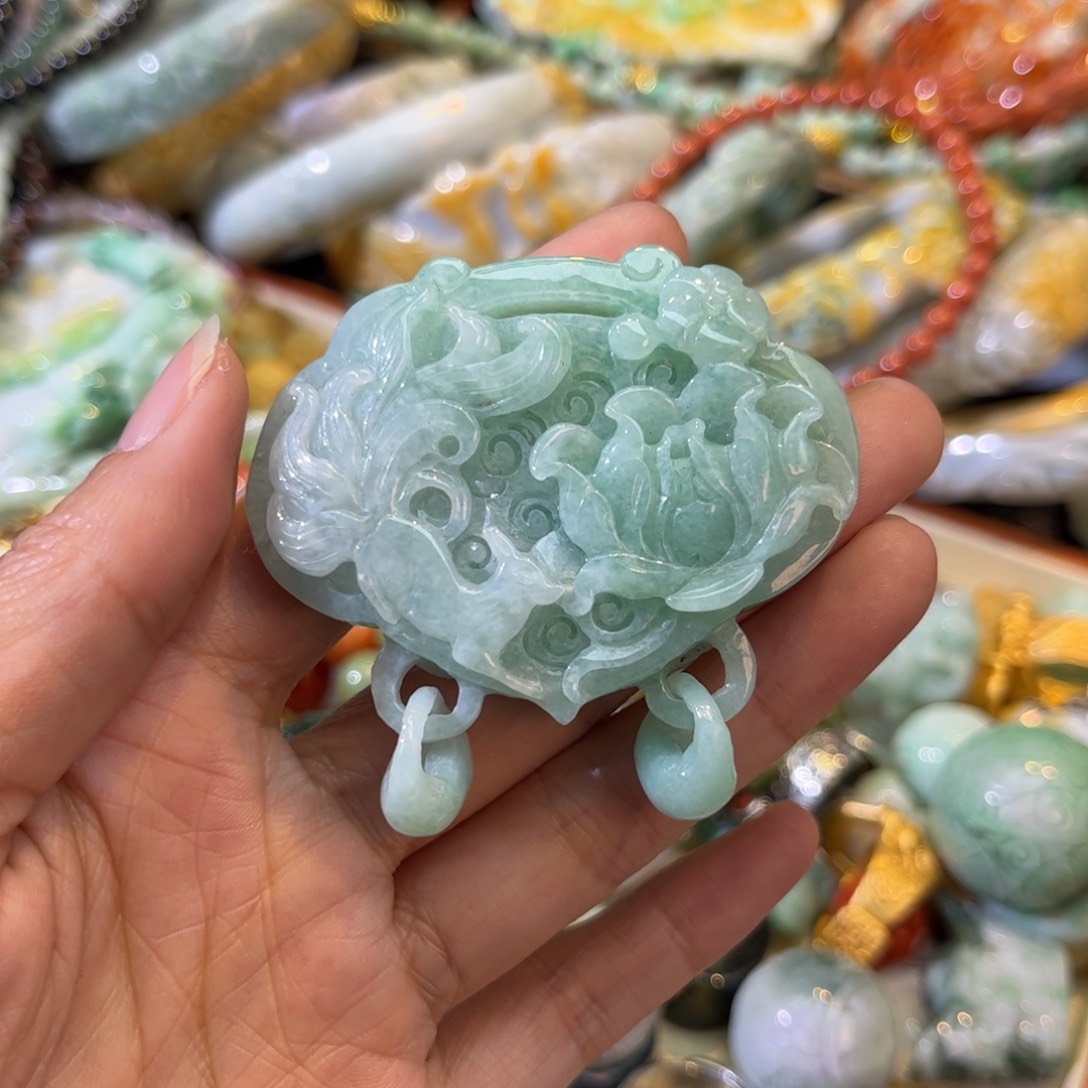 翡翠颈饰未镶嵌待编款