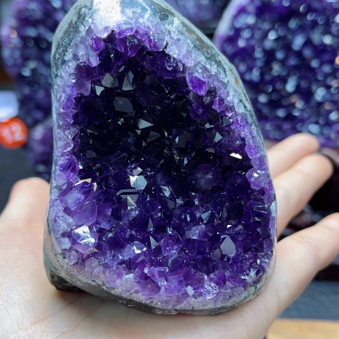 紫晶大型摆件（非配饰）未镶嵌